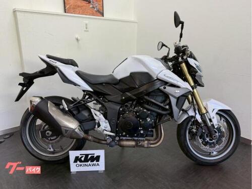 スズキ GSR750 (62.7万円)